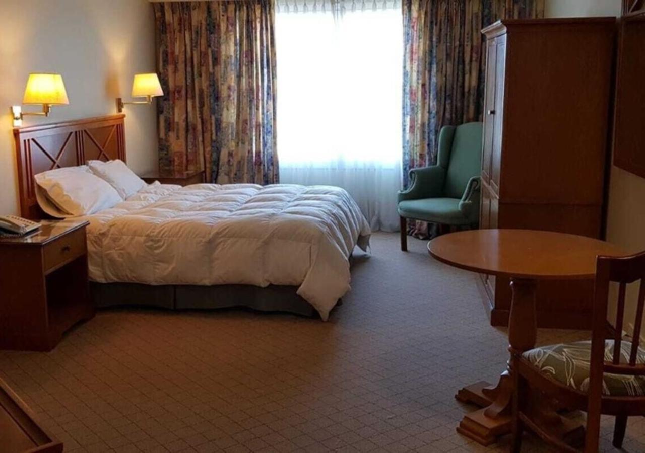 Paradores Austral Bahía Blanca Extérieur photo
