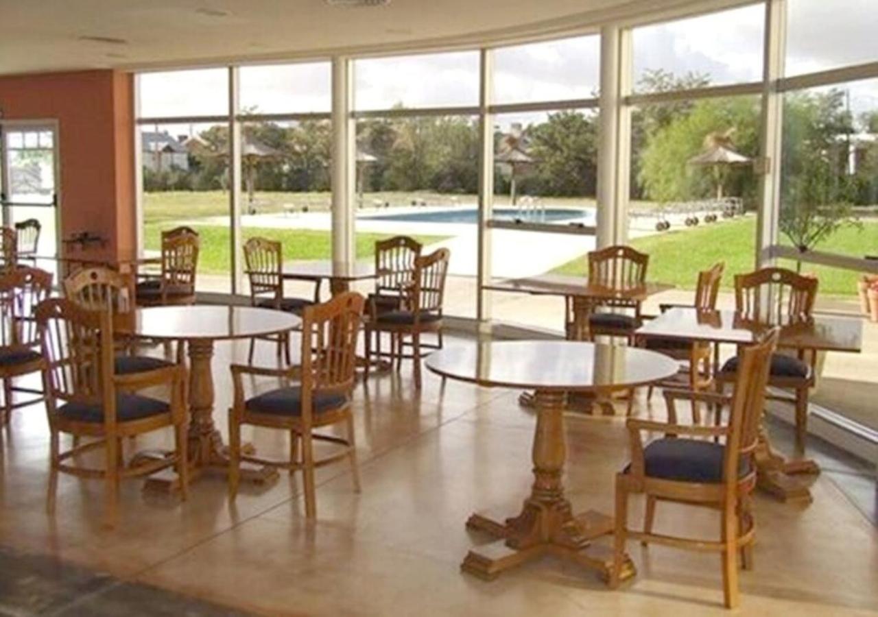 Paradores Austral Bahía Blanca Extérieur photo